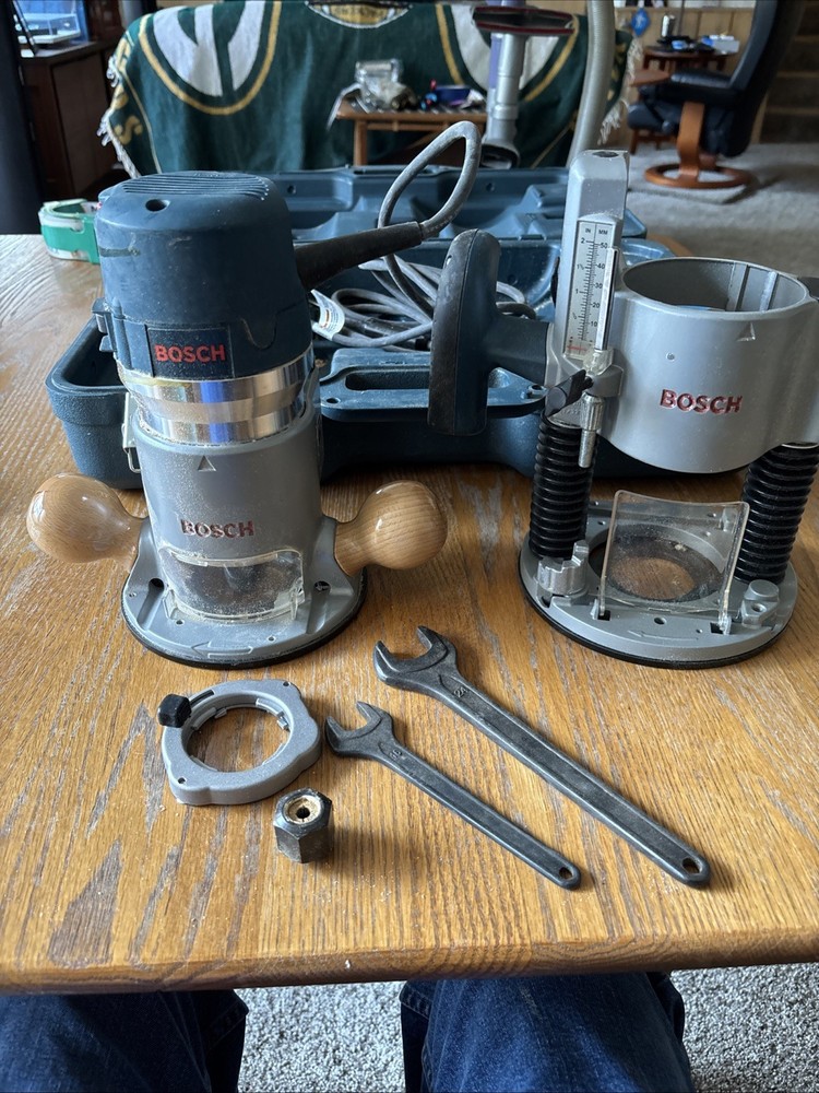 Bosch 1617EVSPK Plunge and Fixed-Base Router Kit