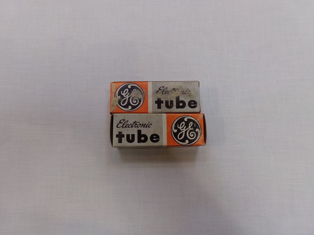 GE Electron Tube / Fuse - 18AJ10 X2  - (MyNote) B24