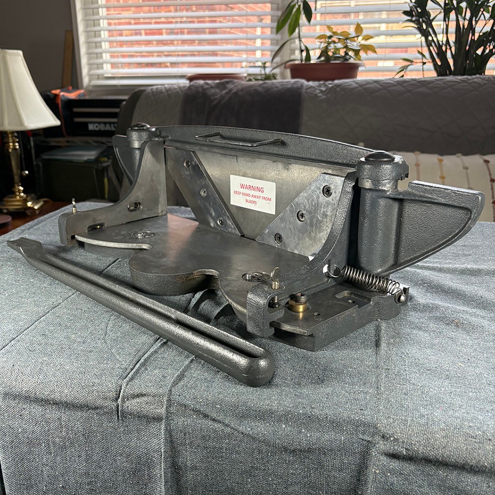 Grizzly Miter Trimmer With Measuring Attachment