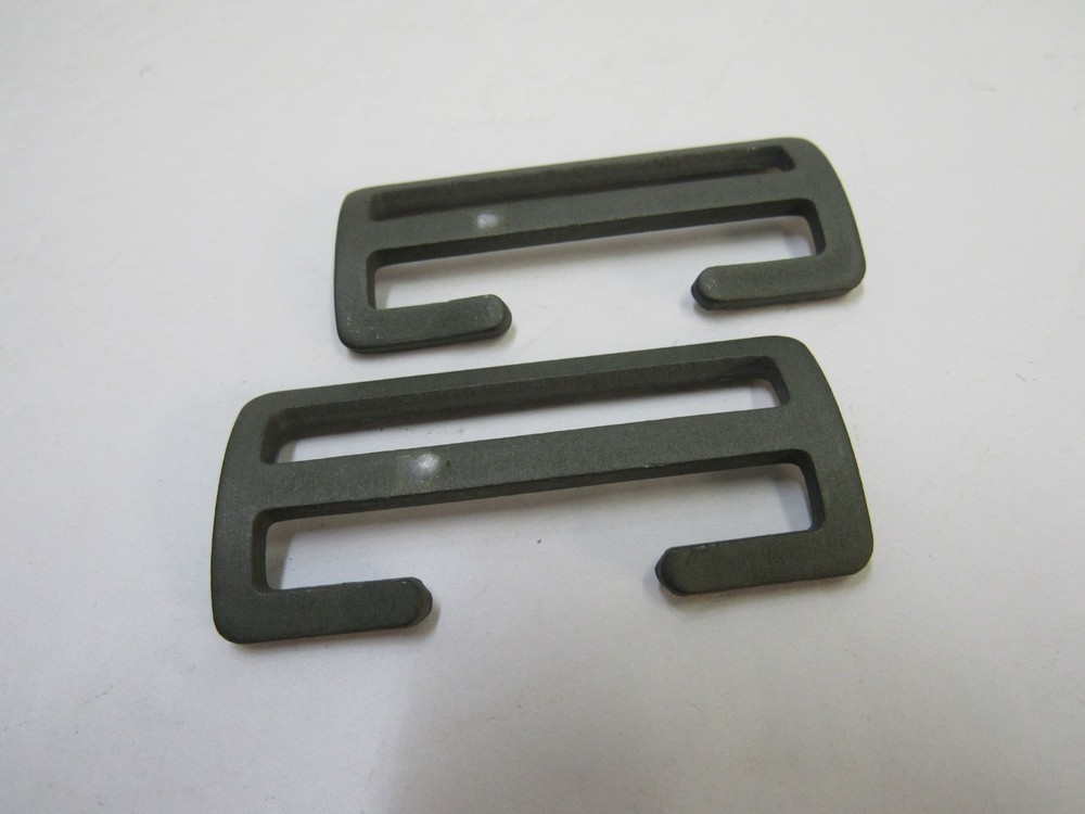 2 Danish Small & Large Pack L Strap Buckles Aluminum British Pattern 37 Type NOS