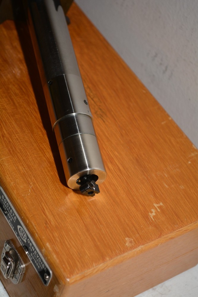 ^ Societe Genevoise Universal Measuring Machine #W4902