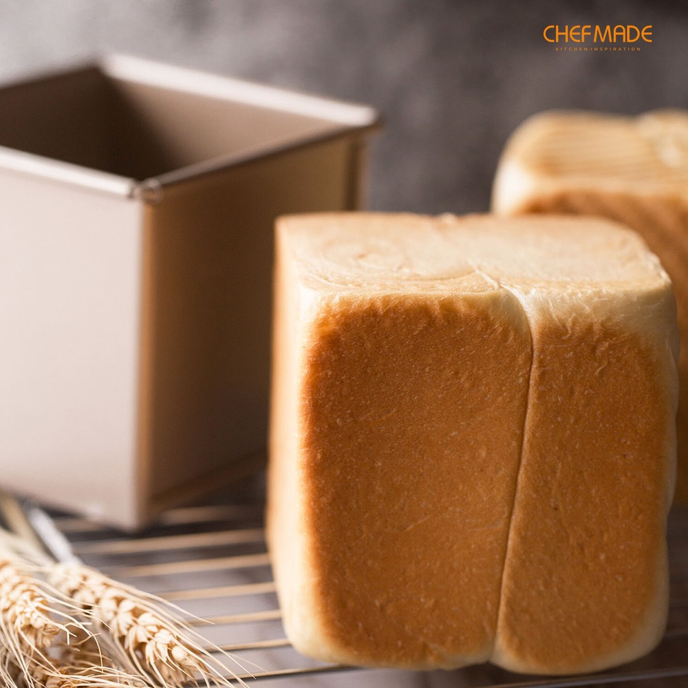 CHEFMADE Square Pullman Loaf Pan with Lid, Toast Box for Baking Bread