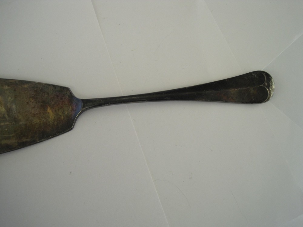 Freeman & Song Inc. England Extra Large Pie Server 12"