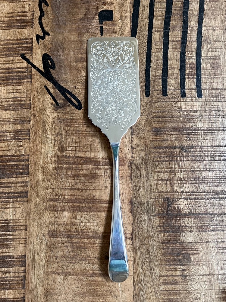 Vintage Kings Pattern Silverplate Pie Cake Lasagna Server 12" Made in Italy