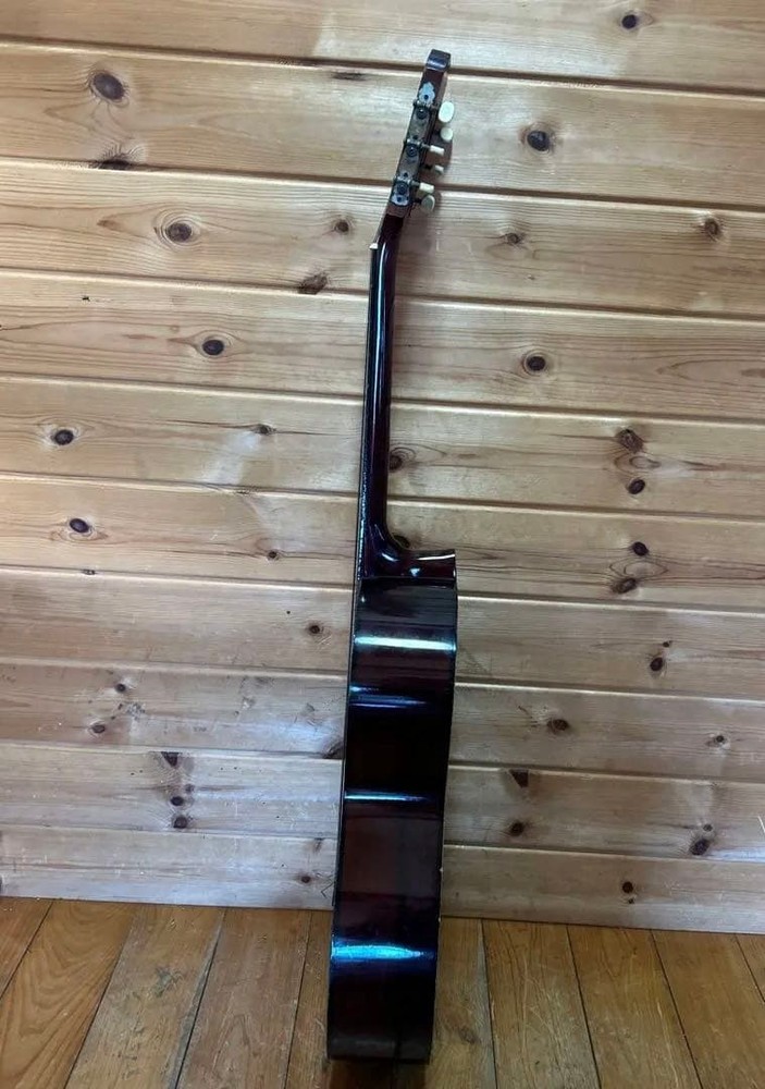 Akagi No. Classical Guitar Withmm String Height,.kg, Used
