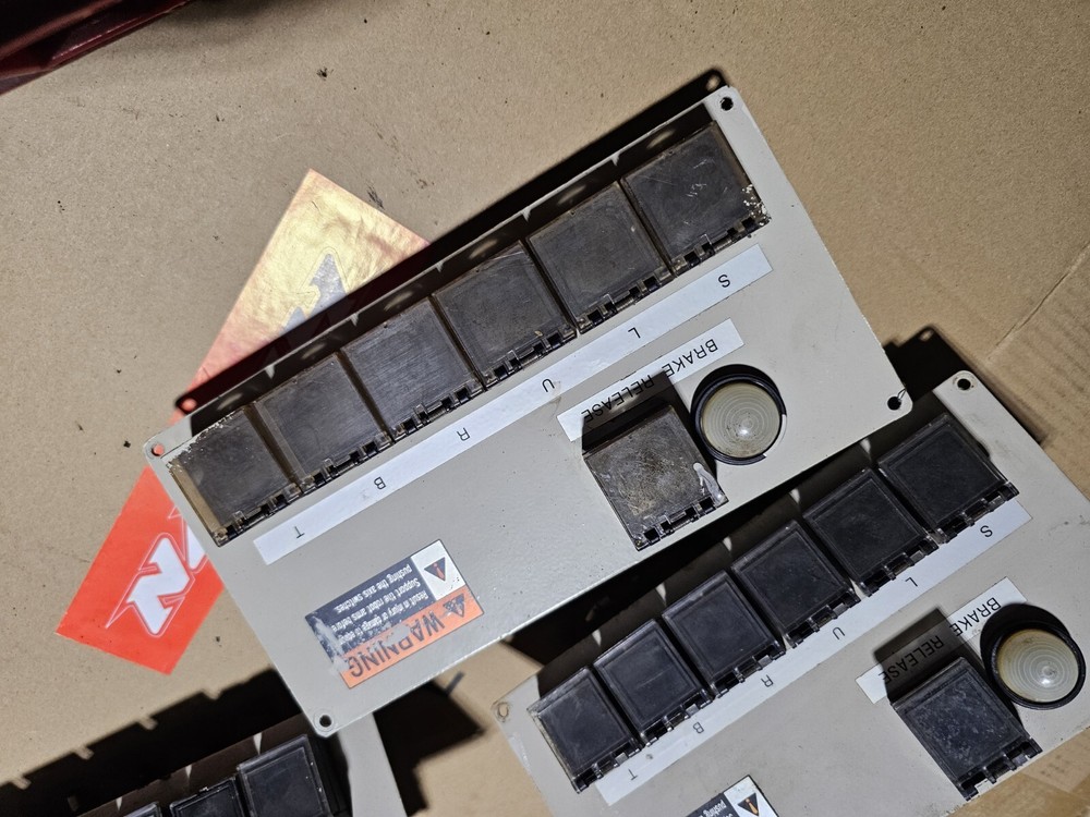 (3) YASKAWA Motoman Servo Break Release Control Panel