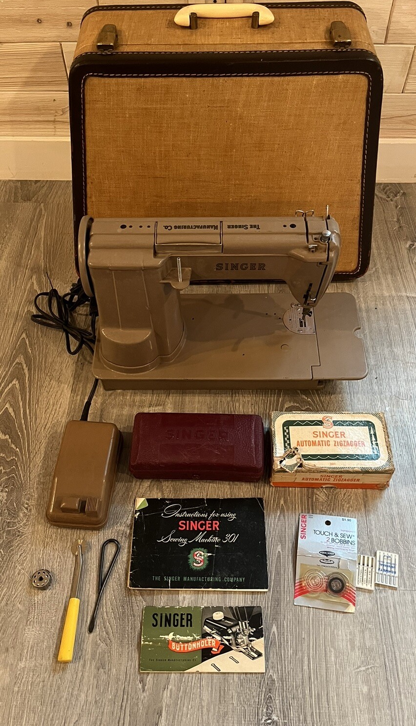 Vintage Heavy Duty Singer 301A Sewing Machine w/ Case & Original Accessories.