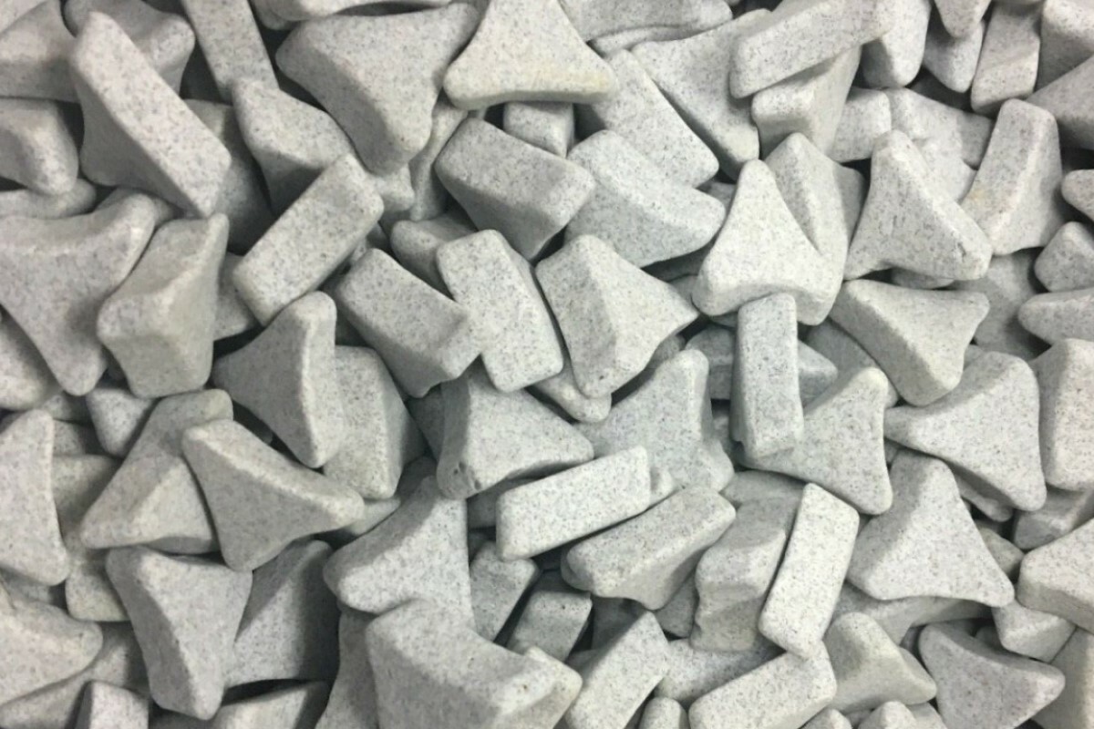 2 LB CERAMIC TUMBLING MEDIA ABRASIVE POLISH METAL DEBURRING TUMBLER 1" ANGLE CUT