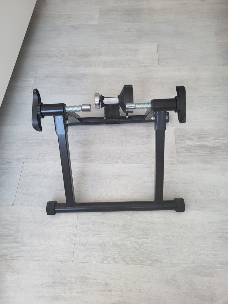 BICYCLE TRAINER STAND