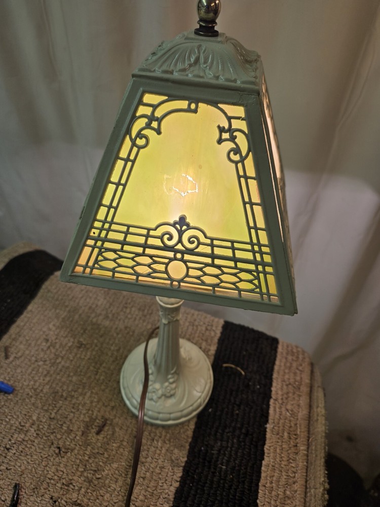 Vintage Sag Table Lamp