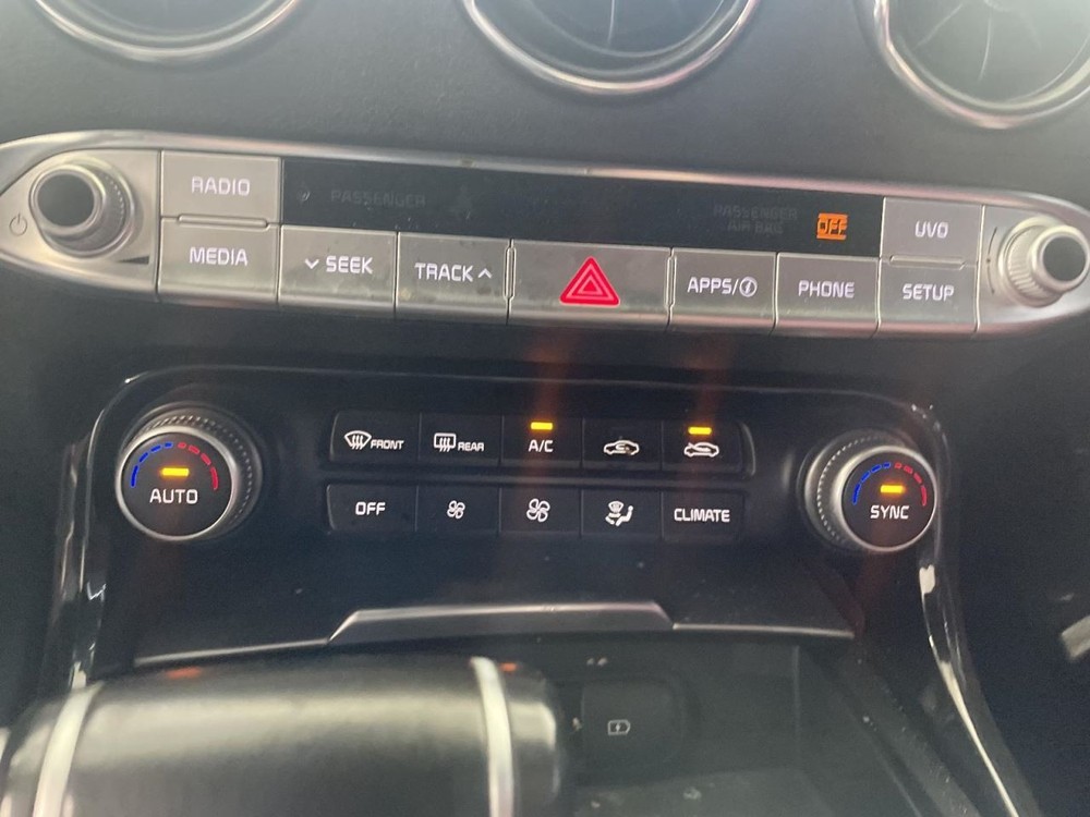 Complete Console Front Floor Manual Shift Shift-by-cable Fits 18-23 STINGER 9868