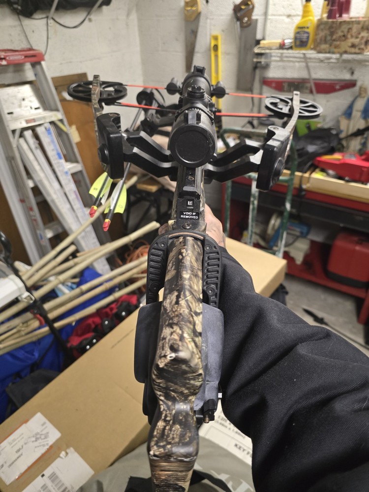 Wicked Ridge RDX 400 Crossbow with ACUdraw Pro Scope Mossy Oak Pattern
