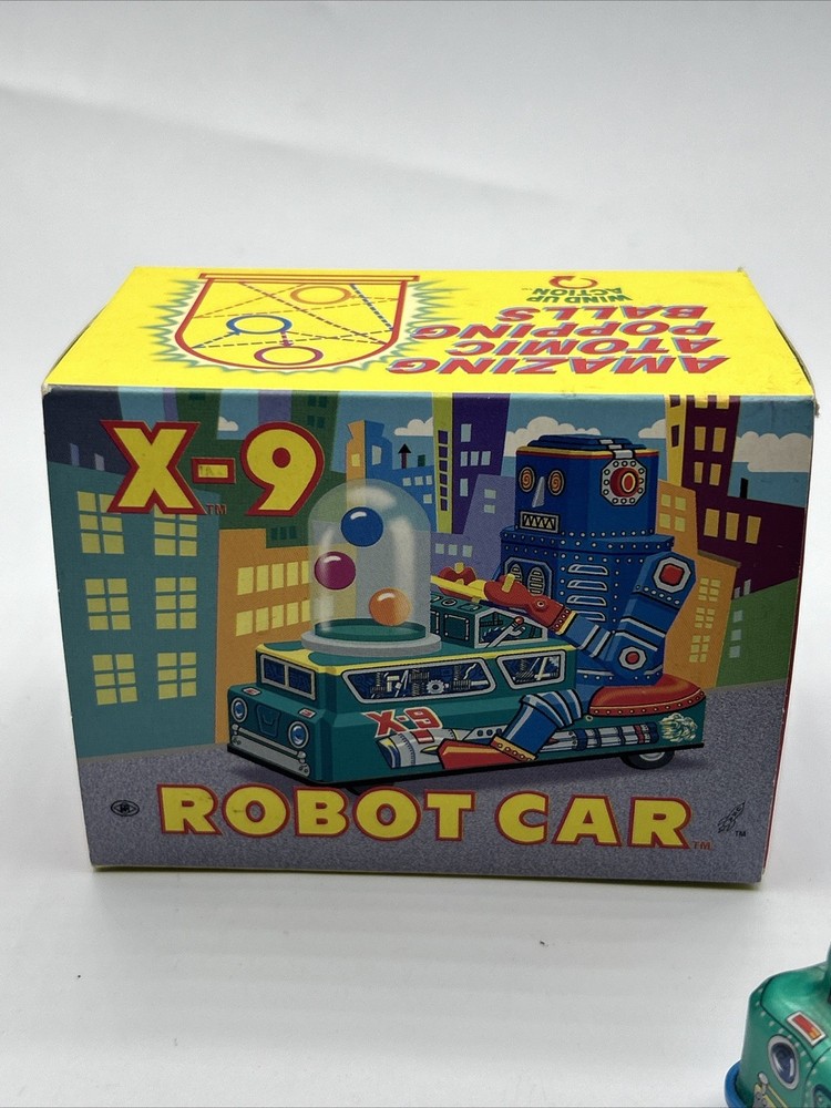 1977 Rocket U.S.A. X-9 Wind Up Action Robot Car