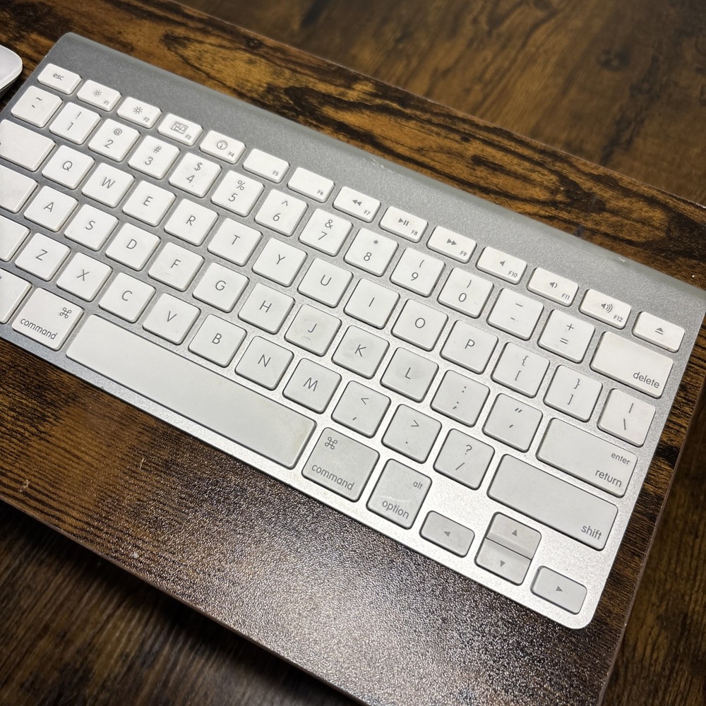 Apple Wireless Keyboard and Magic Mouse 2 (A1657/A1314)