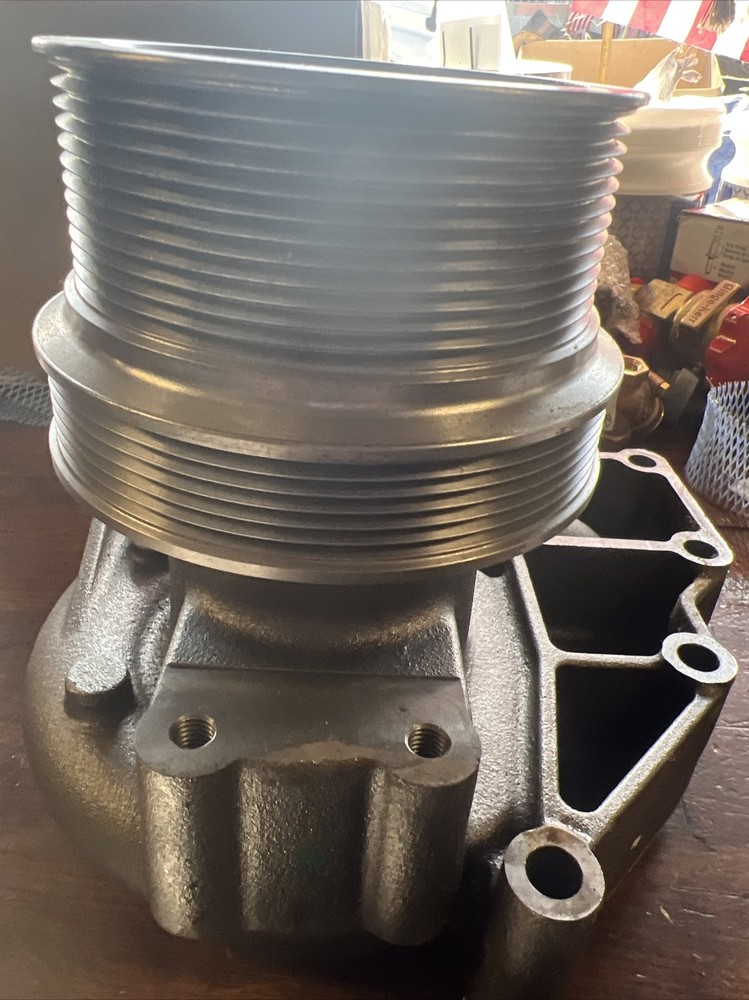 CUMMINS ISX ENGINE WATER PUMP 4920465