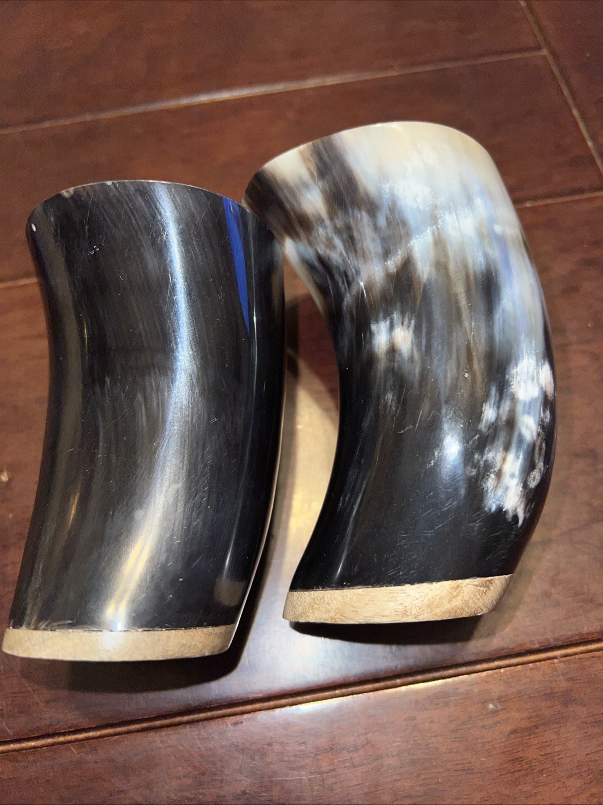 Set Of 2 Natural Medieval Viking Dining Ram Horn Drinking Cup Memento Mori Skull