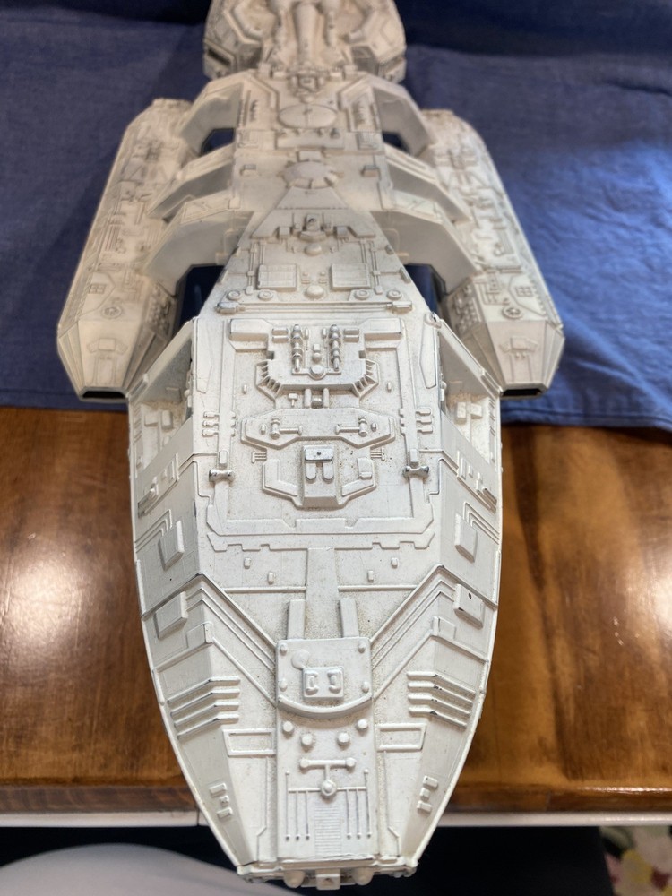 MONOGRAM 1978 MODEL KIT BATTLESTAR GALACTICA OR PEGASUS