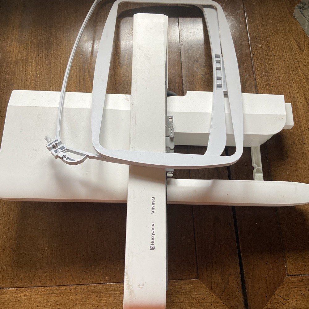 Husqvarna Viking Designer Ruby Royale Computerized Embroidery Machine Tested