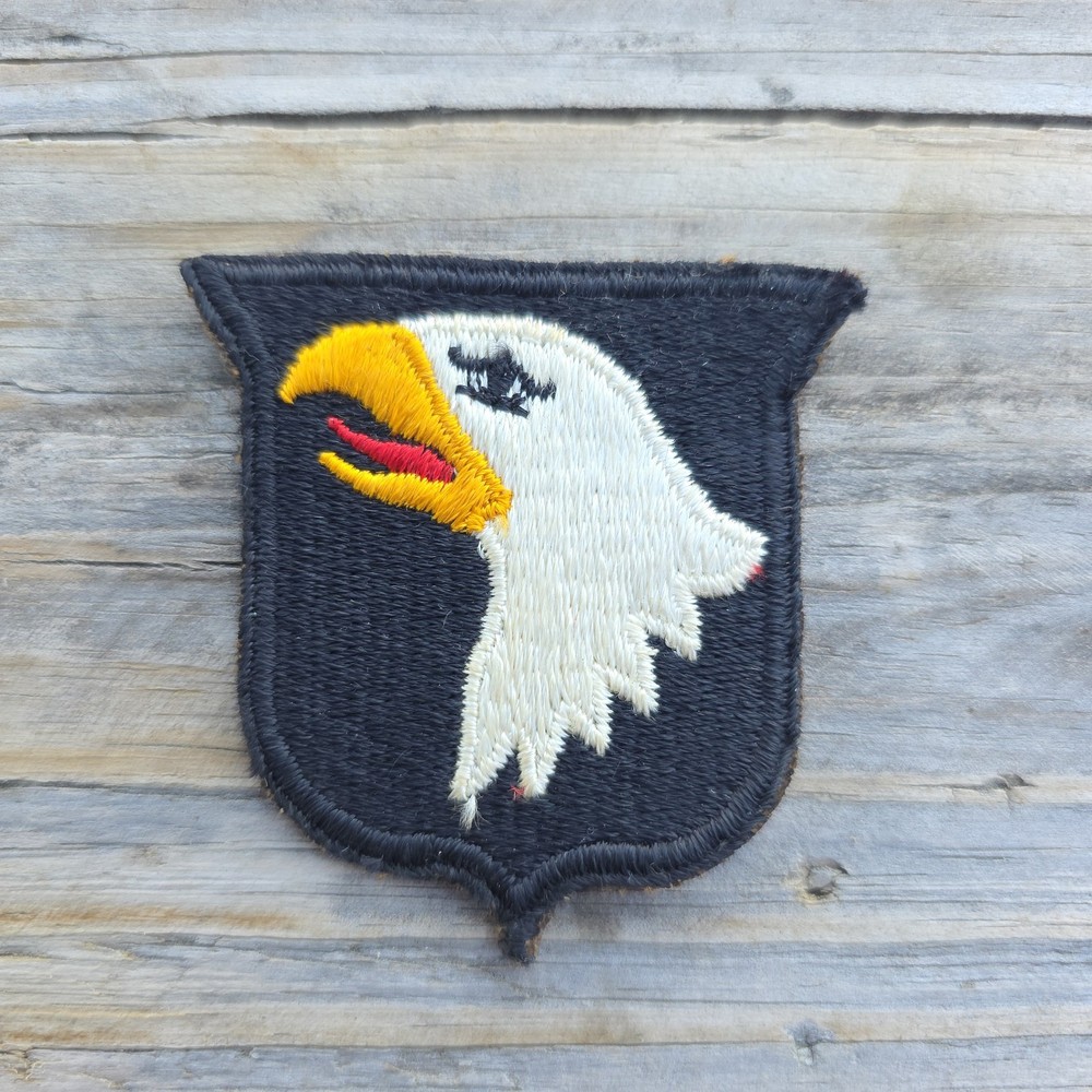 WWII WW2 US Army 101st Airborne Division Patch Screaming Eagle
