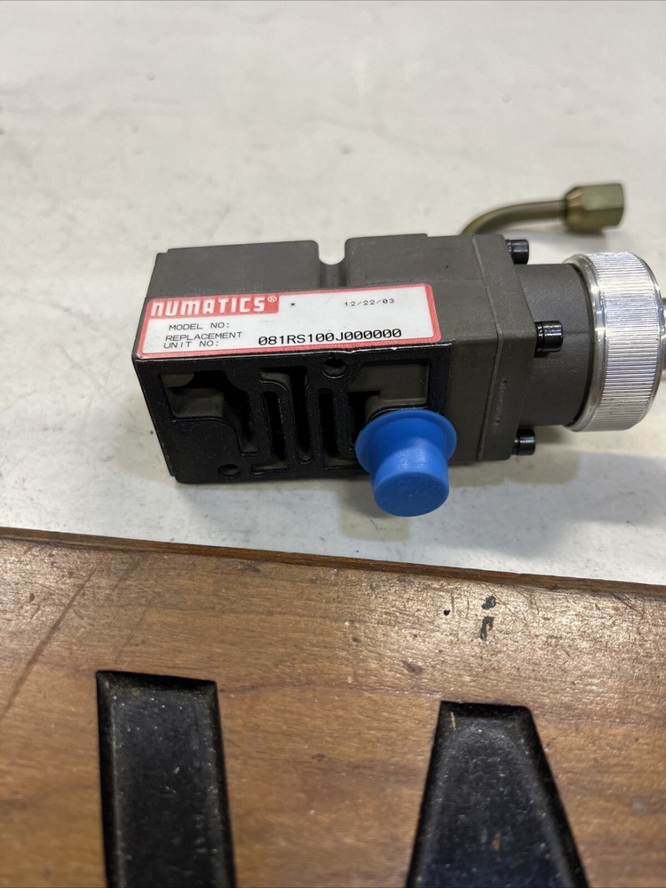 Numatics 081RS100J000000 Replacement Regulator w/ Gauge