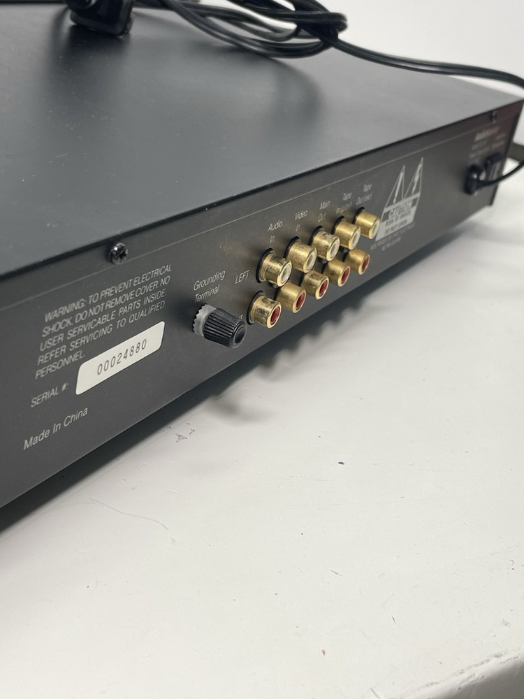 AudioSource EQ 100 Graphic Equalizer Spectrum Analyzer Tested Working RCA