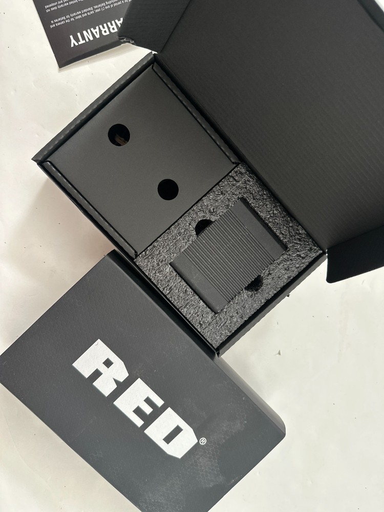 Mint! RED MINI-MAG Reader USB 3.1 Genuine RED Original Box & Cables