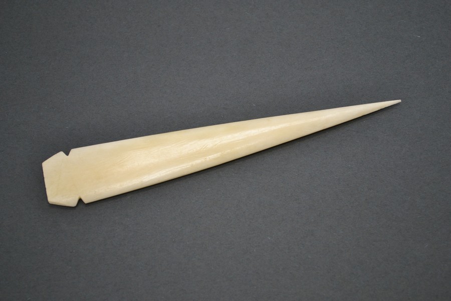 BUFFALO BONE SPEARHEAD SPEAR POINT ARROWHEAD 7"