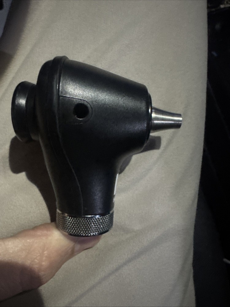 Welch Allyn MacroView Basic LED Otoscope (238-2)