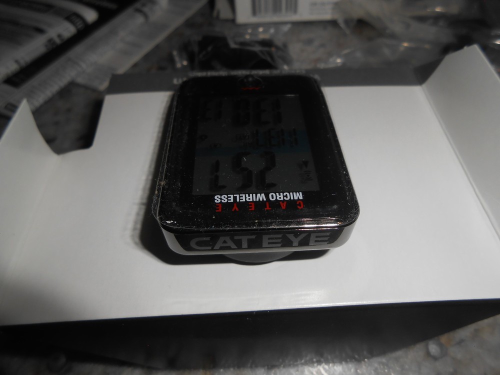 CAT EYE CC-MC200W Cycle Computer MICRO WIRELESS Black NEW