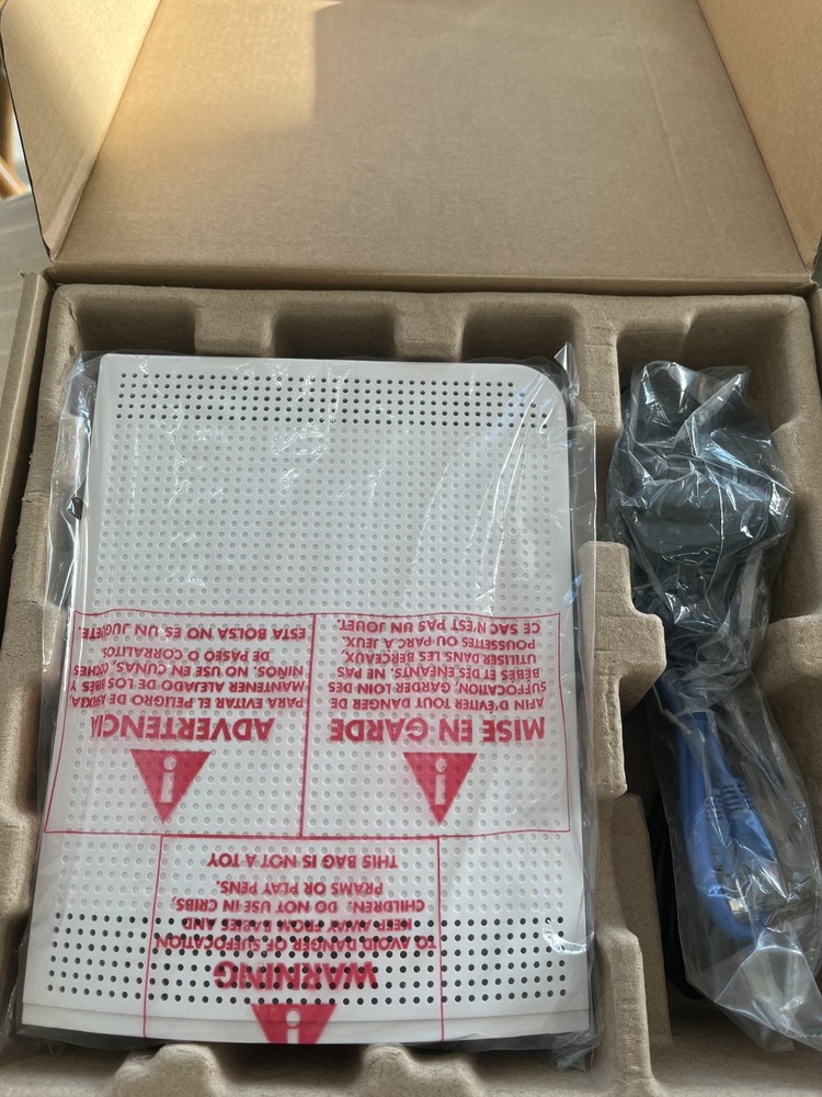 Lorex 2K 8 channel NVR 32GB System