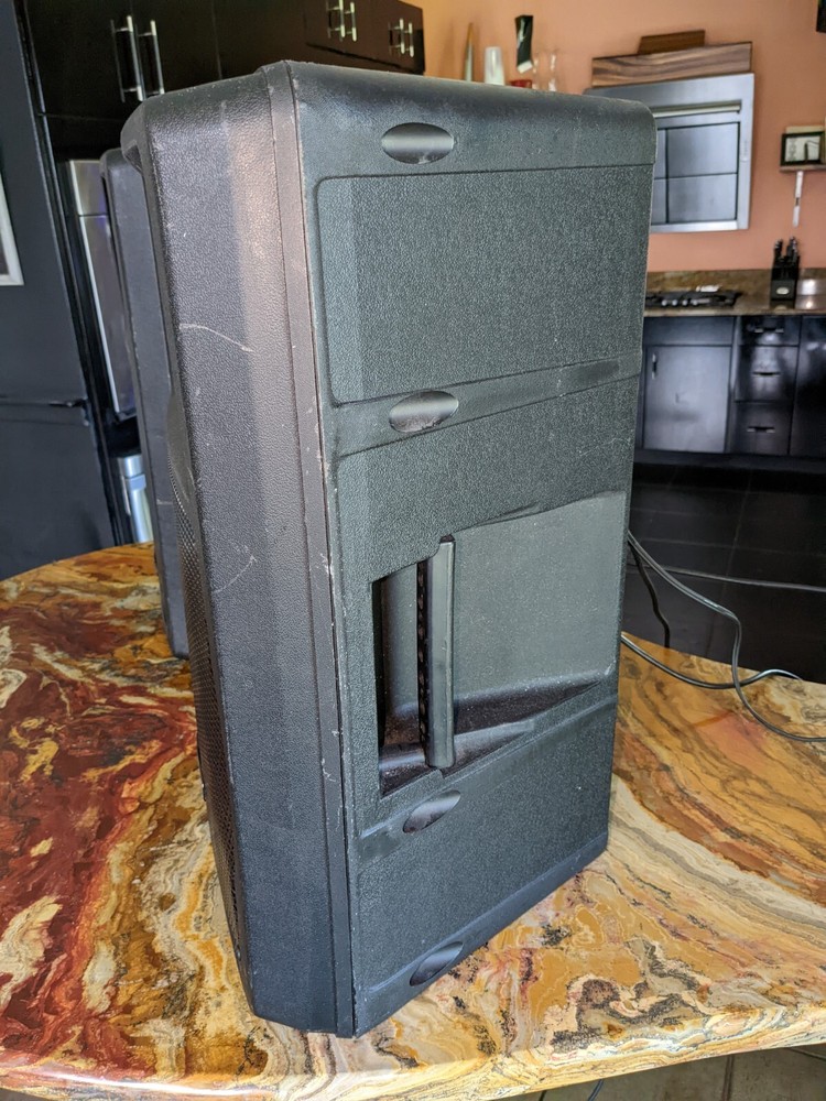 PylePro (PPHP1292A)      Powered 12'' Two-Way Plastic Molded Loudspeaker  