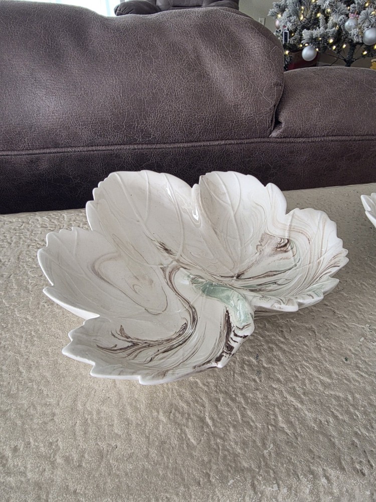 Christmas Porcelain Leaf Dishes