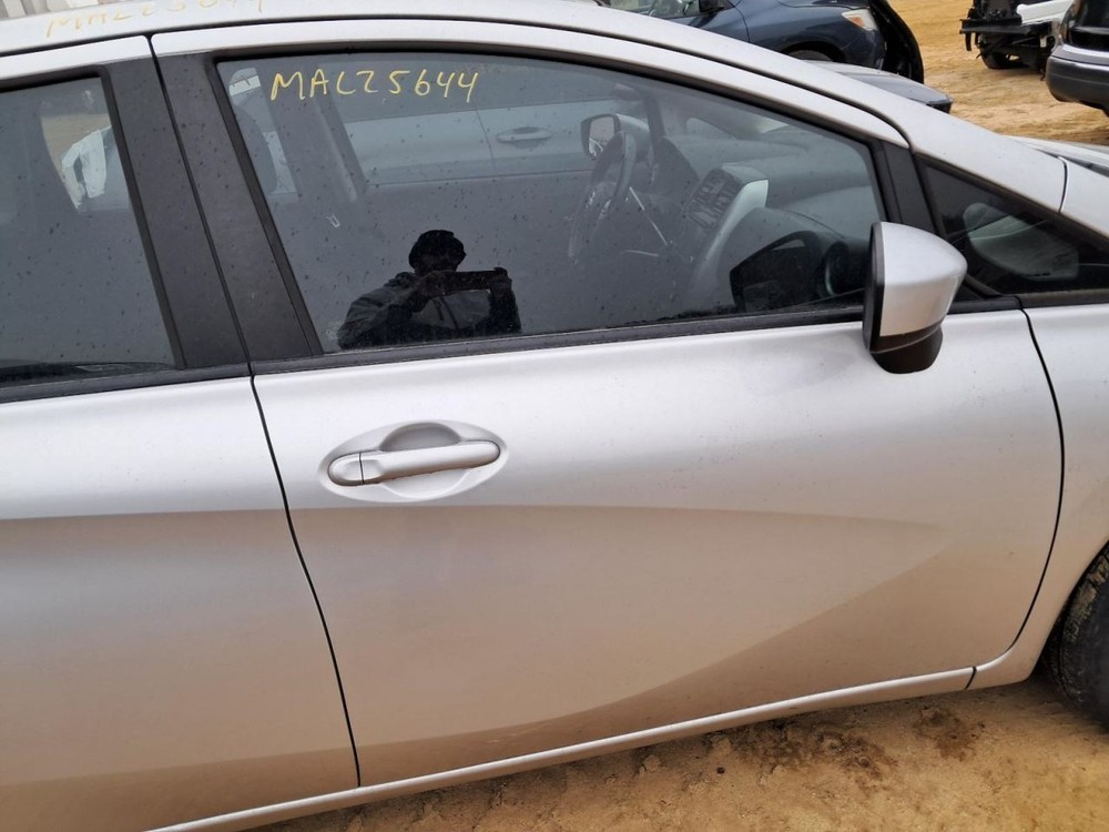 Console Front Floor Hatchback Note Fits 14-16 VERSA 4917404