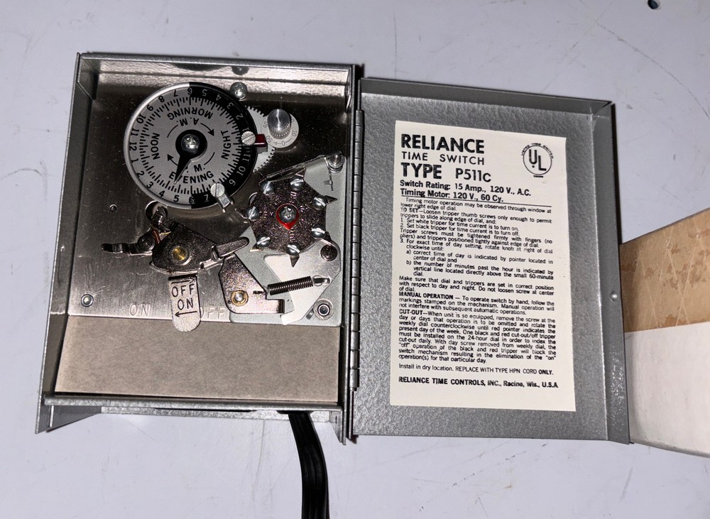 New Reliance programmable time switch 120v Type P115c