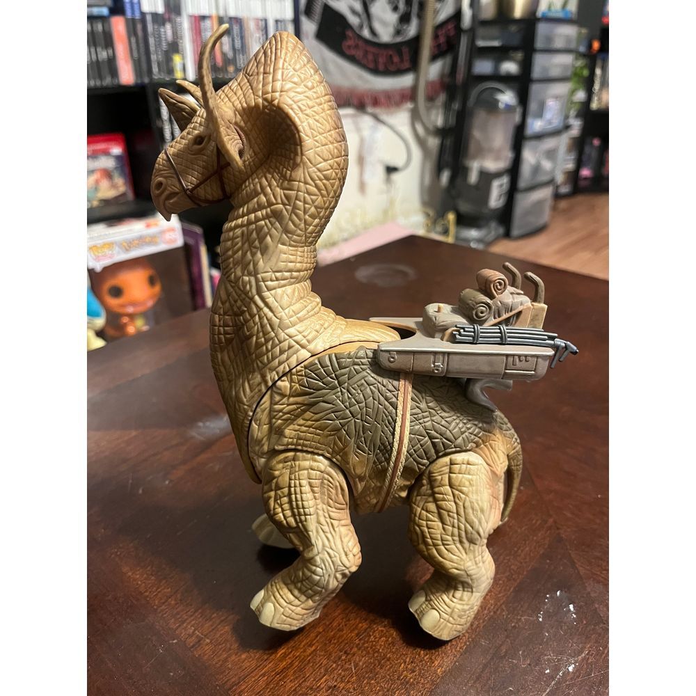 1997 Kenner Star Wars Tatooine Ronto Creature Action Figure