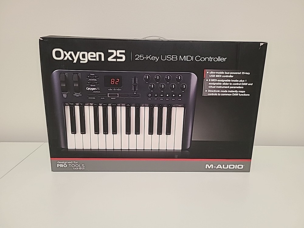 M-Audio Oxygen 25 3rd Gen 25-Key Keyboard Controller. A24