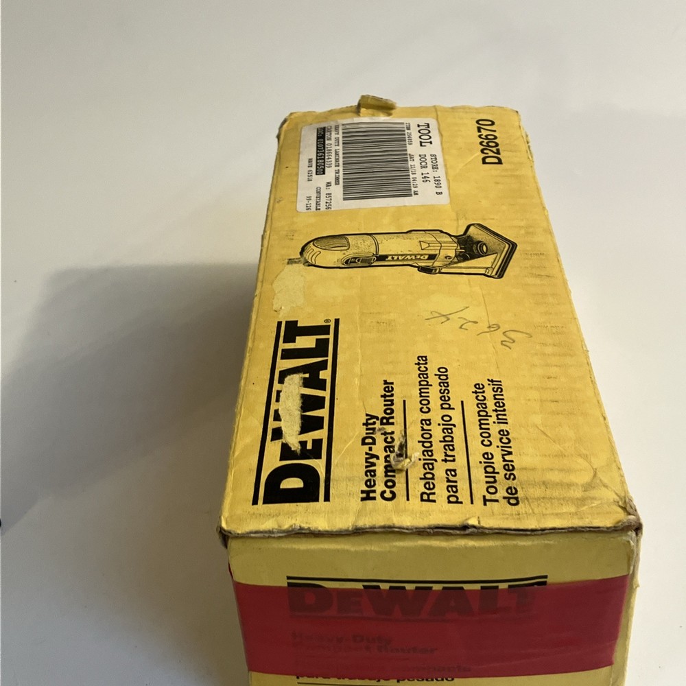 Dewalt D26670 Corded Heavy-Duty Compact Router
