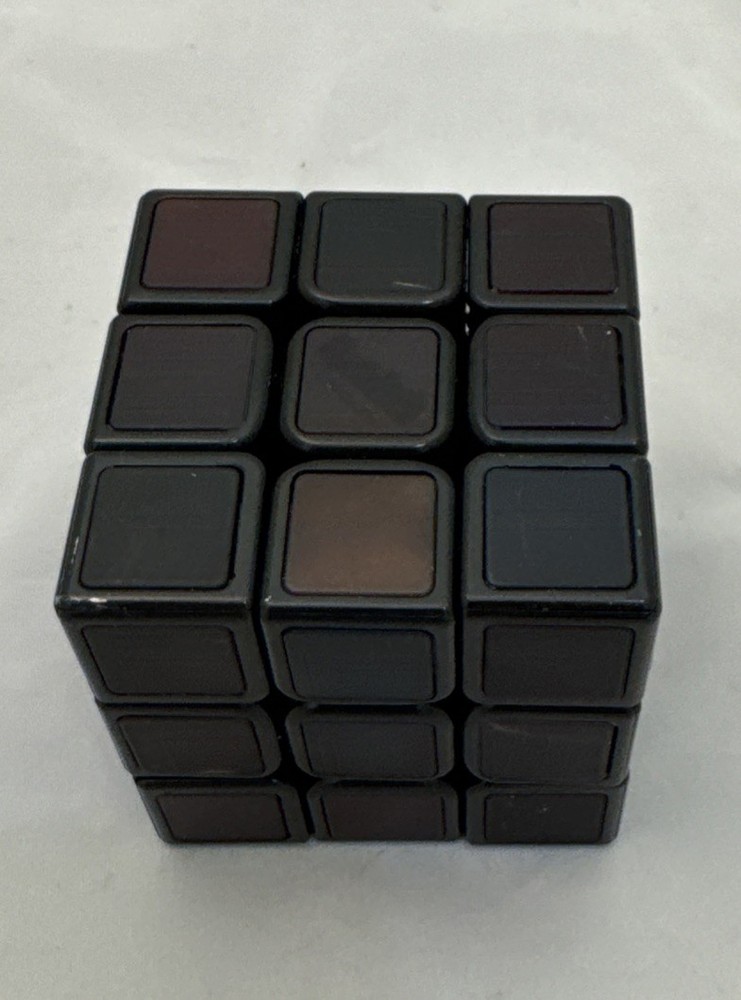 Rubik’s Cube, Phantom, 3x3 Cube Advanced Color-Changing Problem-Solving Teaser