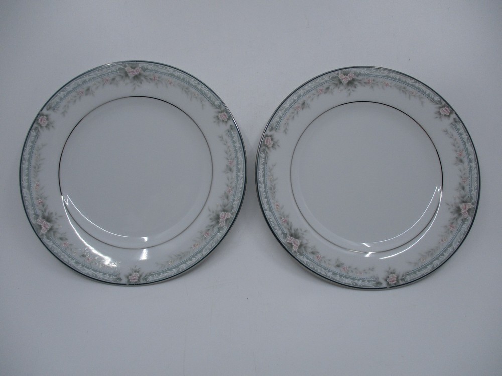 NORITAKE KENWICK - 2 BREAD & BUTTER PLATES - 6 3/8"  0405E