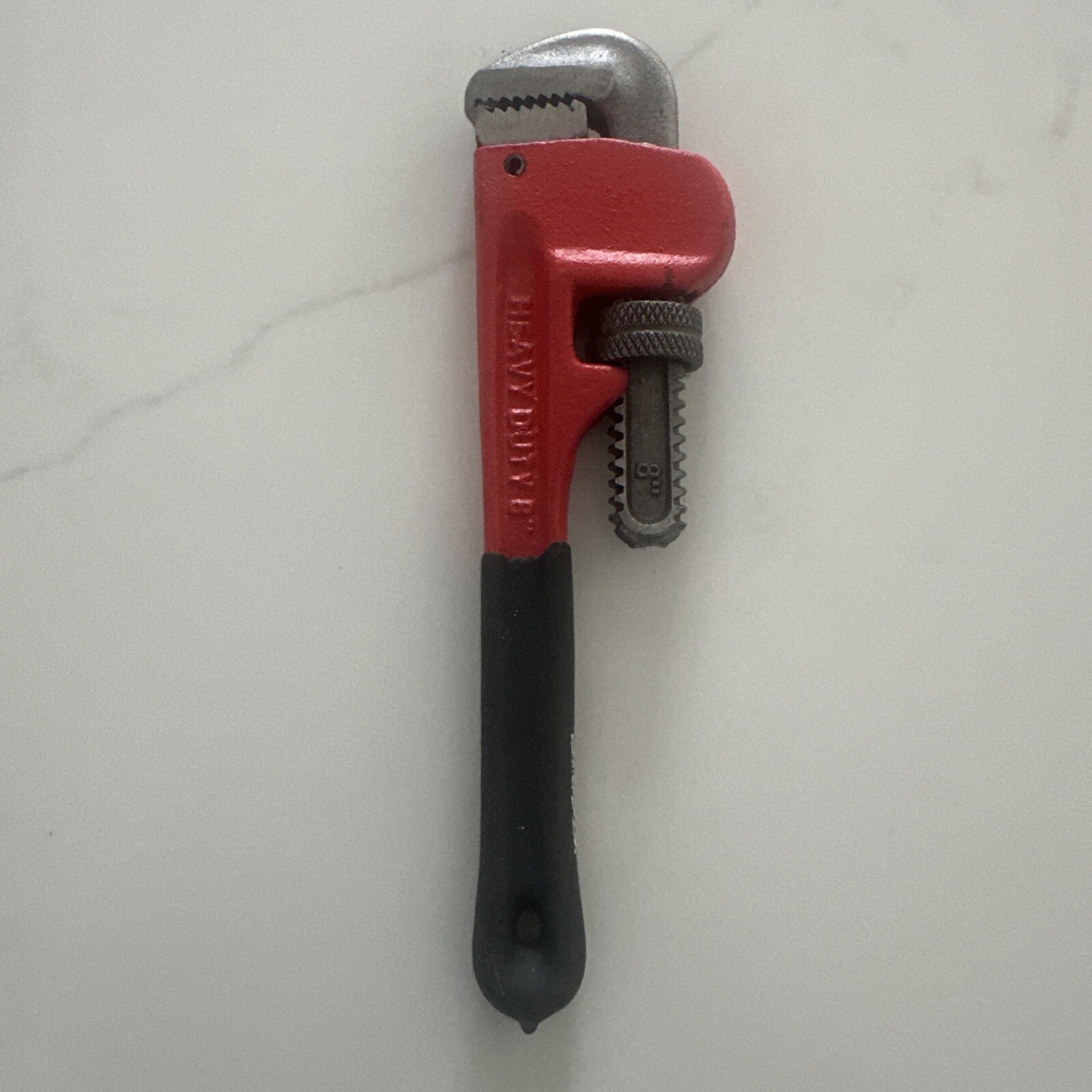 New Grizzly Industrial 8-Inch Pipe Wrench Tool - Heavy Duty