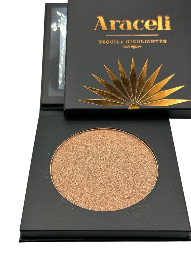 Araceli Beauty Anejo Highlighter Tequila Con Agave