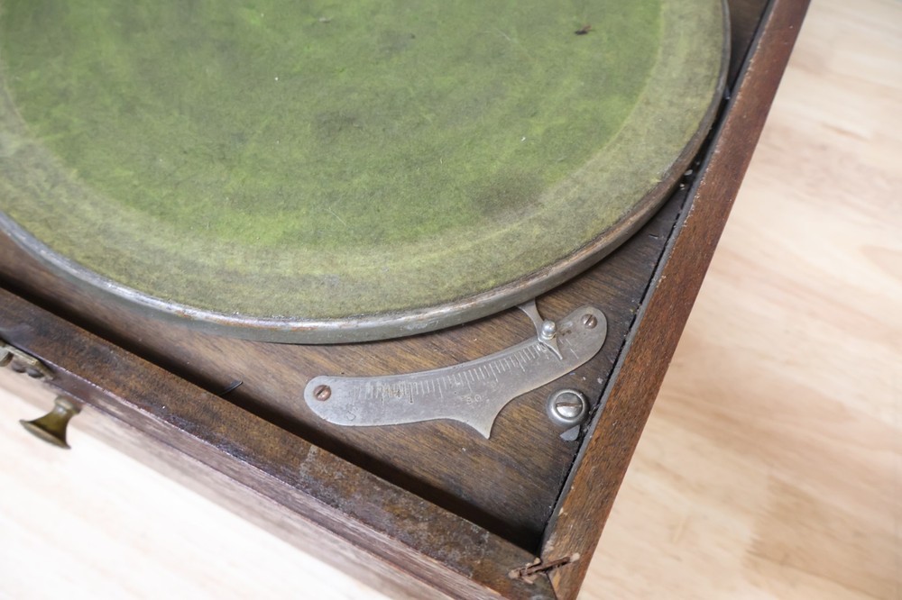 Vintage / Antique Outing Talking Machine Phonograph Record Player - Working USA