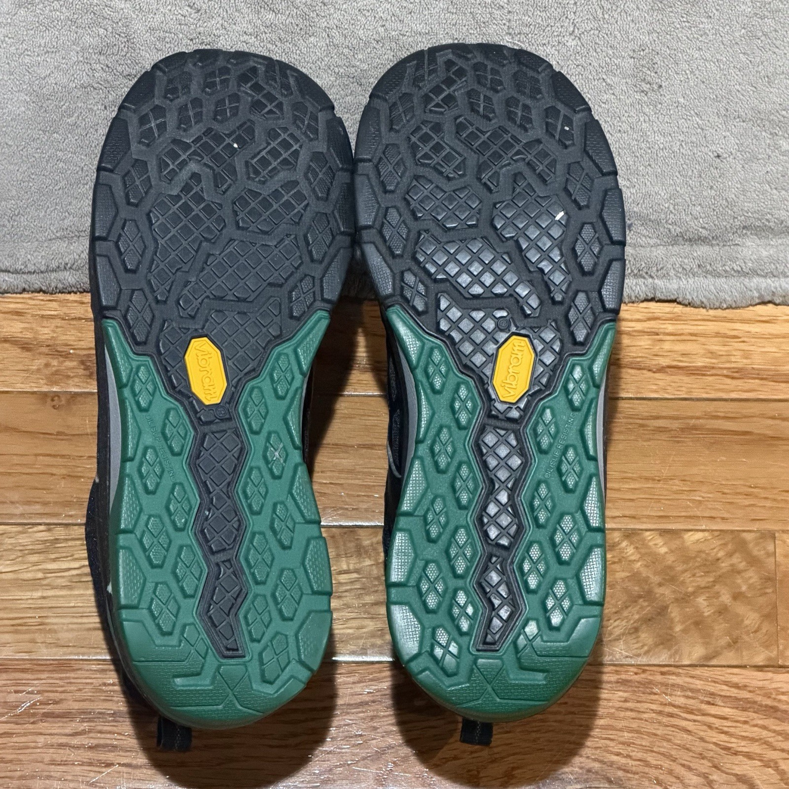 Red Wing Boa Shoes Women's US 7.5 Cooltech Athletics Work Shoe Black 2320 Steel