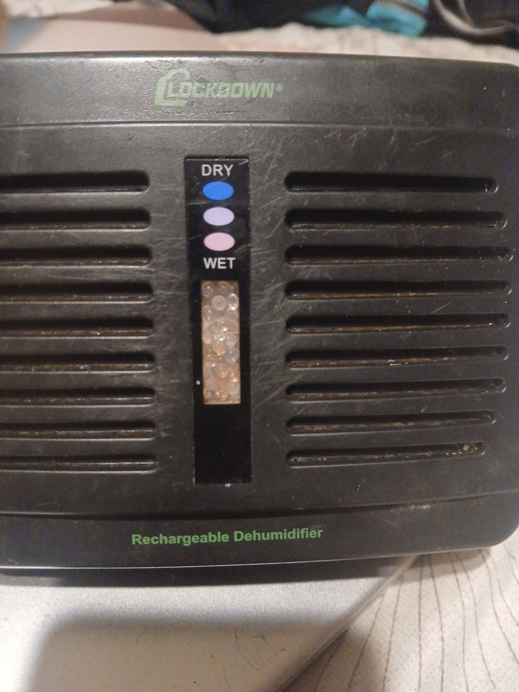 Battenfeld 1092878 Lockdown Rechargeable Dehumidifier