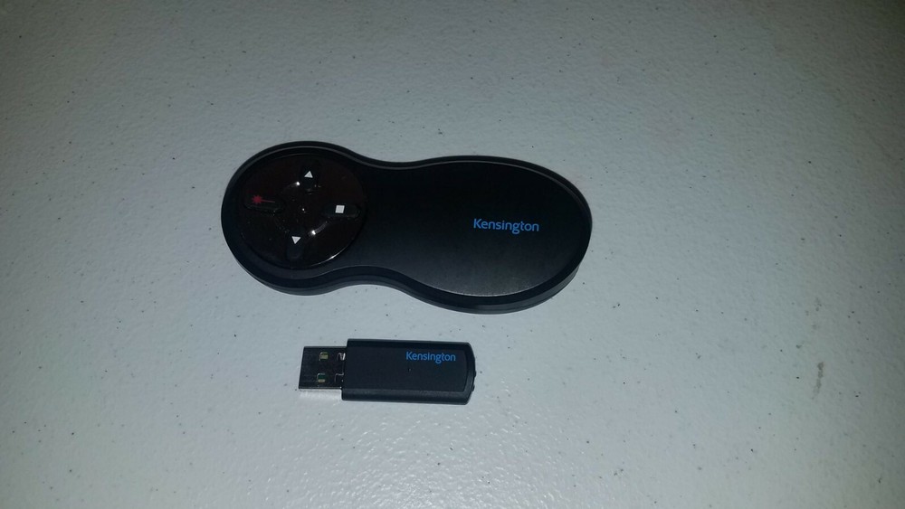Kensington Wireless Presenter with Red Laser Pointer (K33374USB)