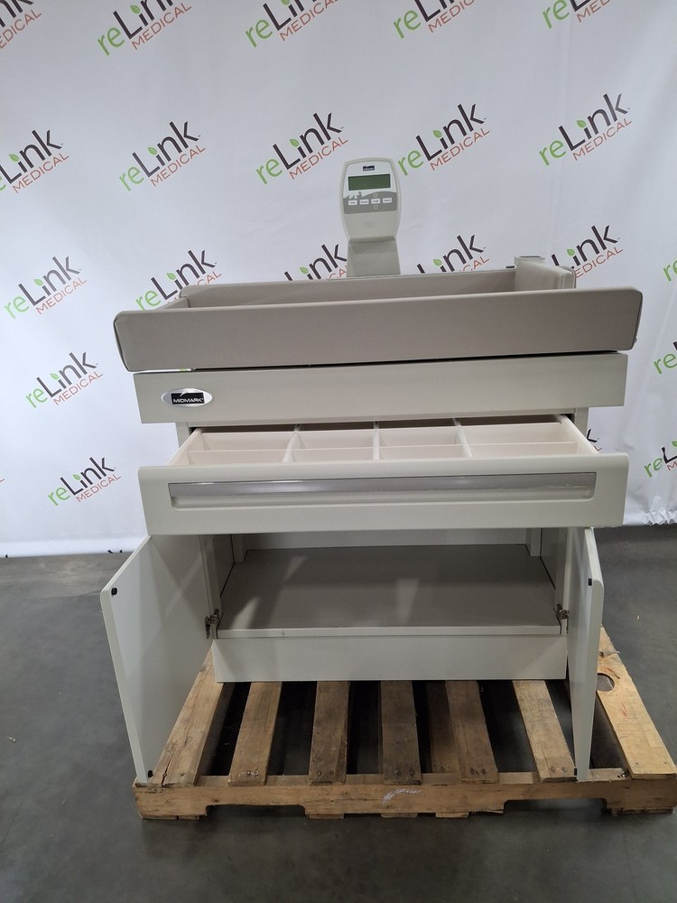 Midmark 640 Pediatric Exam Table