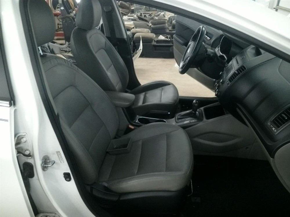 FORTE 2014 Jack 104873464