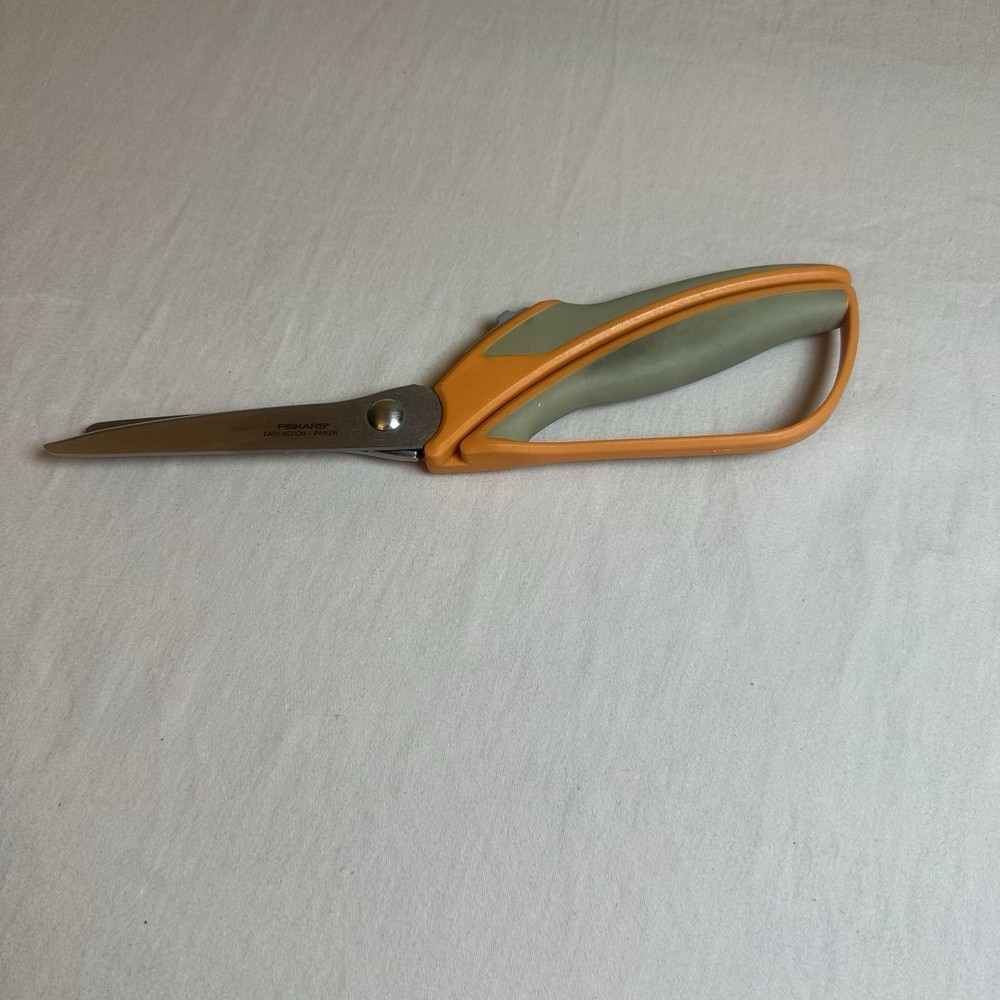 Fiskars Softouch Pinking Shears Scissors Spring Action Soft Touch Pre-owned