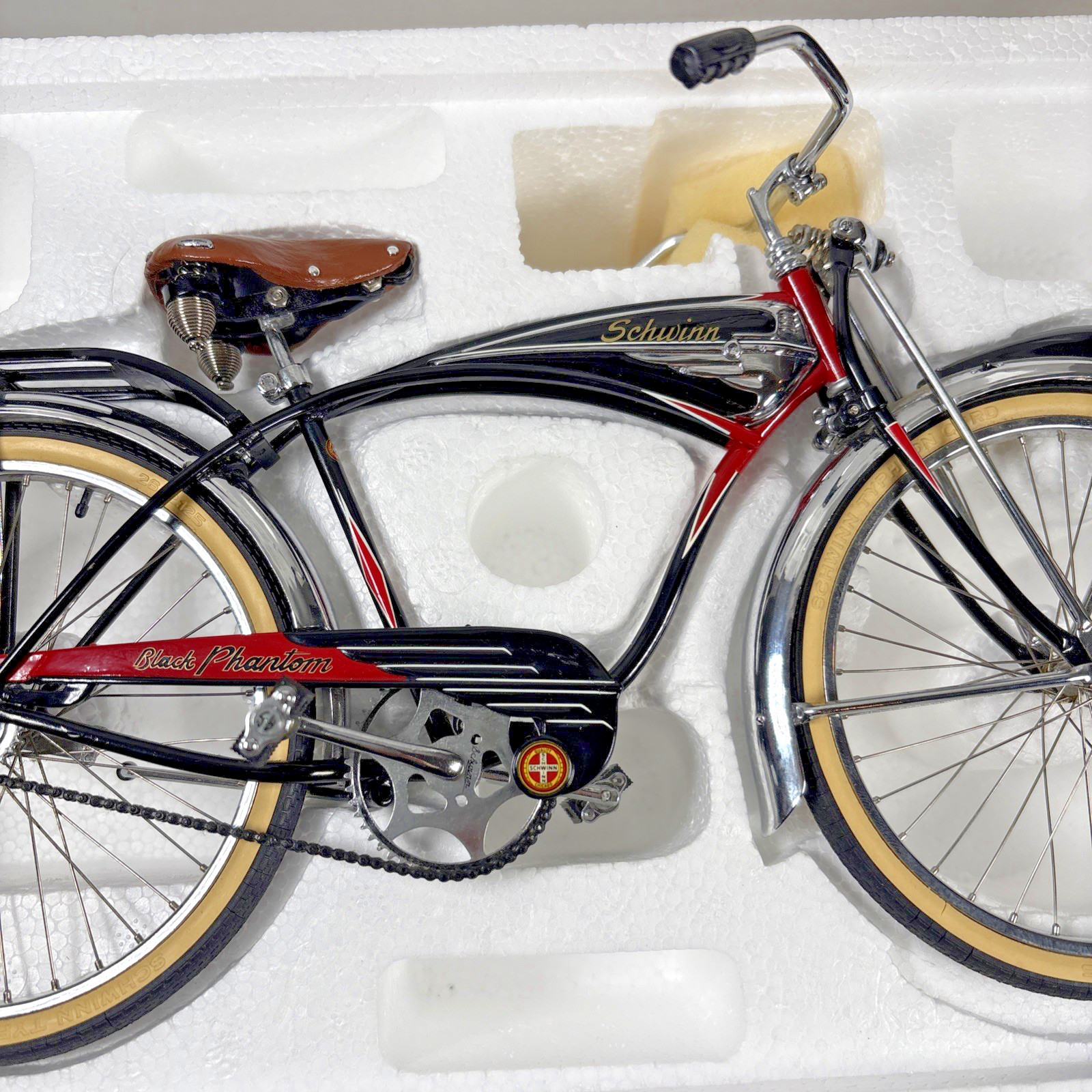 Danbury Mint Schwinn Black Phantom 1:6 Scale Die Cast Model Bicycle COA & BOX