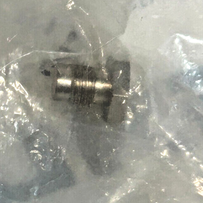 BINKS 54-3608 MATERIAL PACKAGE SCREW (D480)